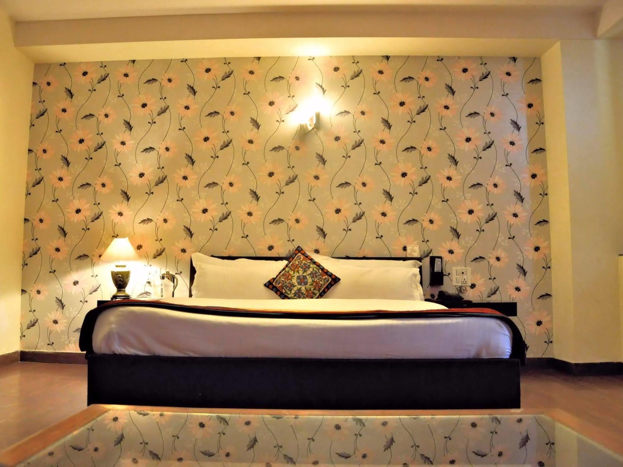 Hotel Pr Residency Amritsar Room photo